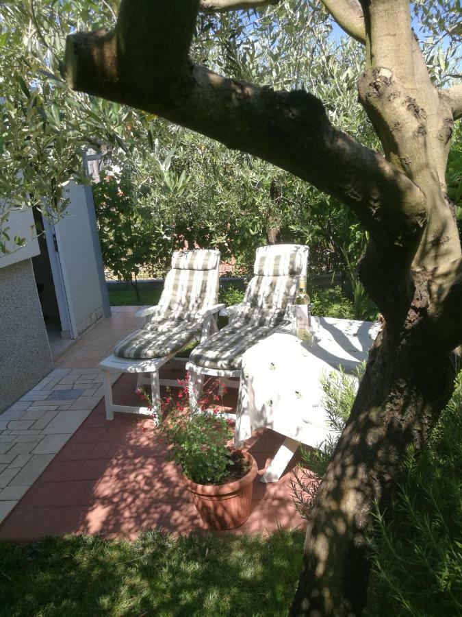 Studio Apartment Oliva Pula Extérieur photo